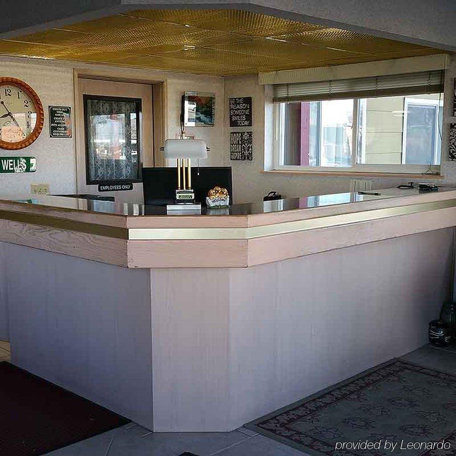 Surestay Hotel By Best Western Уелс Екстериор снимка